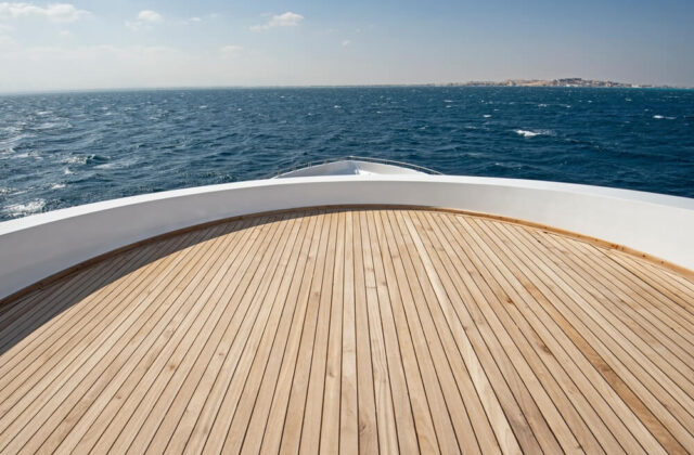 lodzie-sundeck
